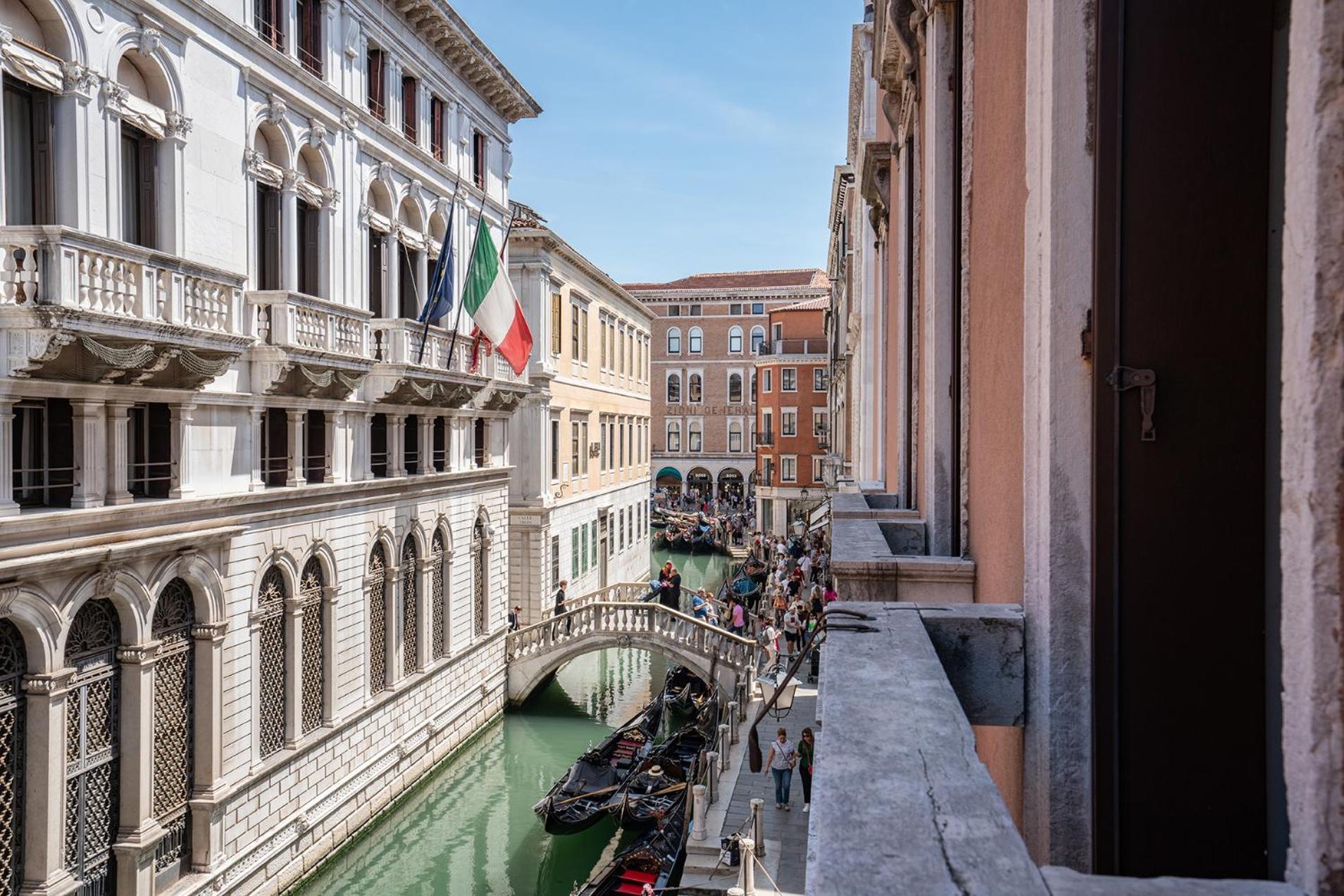 Residenza San Marco " La Padrona" Hotel Venesia Bagian luar foto